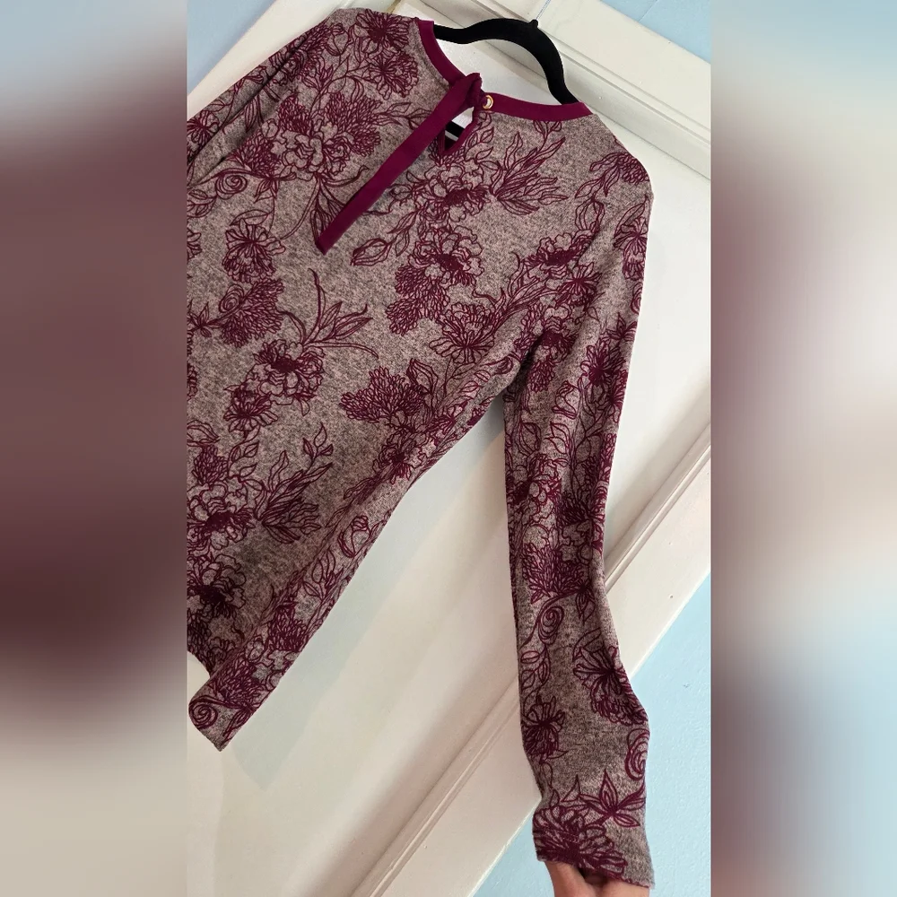 Women's St. John's Bay Pullover Sweater in Gray and Burgundy, Size M - Picture 12 of 14